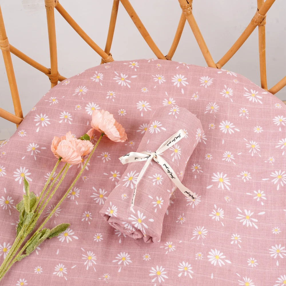 Elinfant Muslin Swaddle Blankets 100% cotton 120*110cm 2 Layers Newborn Baby Bath Towel Wrap Nursing Cover The Little Baby Brand The Little Baby Brand