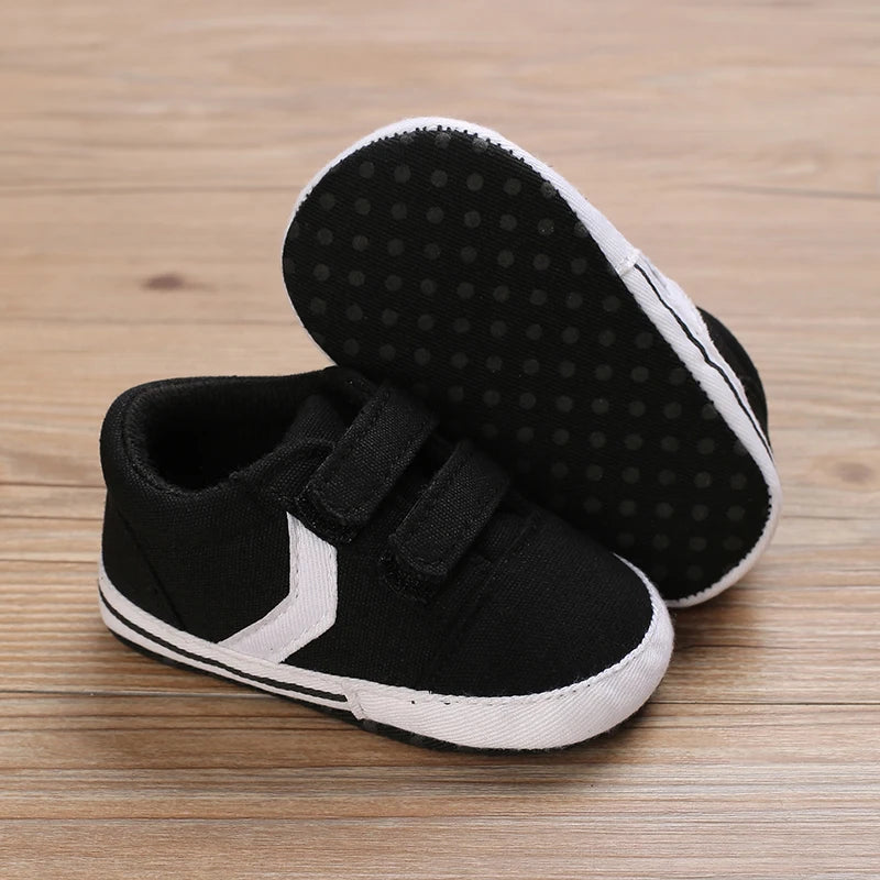 New Canvas Classic Sports Sneakers Newborn Baby Boys Girls First Walkers Shoes Infant Toddler Soft Sole Anti-slip Baby Shoes The Little Baby Brand The Little Baby Brand